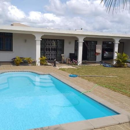 Ejc Villa Flic en Flac Bagian luar foto